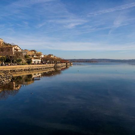 La Finestra Sul Borgo Appartement Bracciano  Buitenkant foto