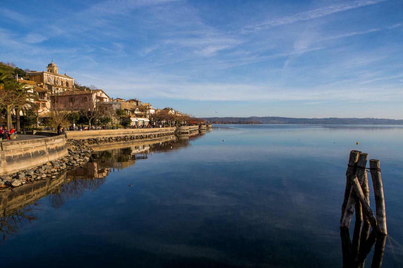 La Finestra Sul Borgo Appartement Bracciano  Buitenkant foto